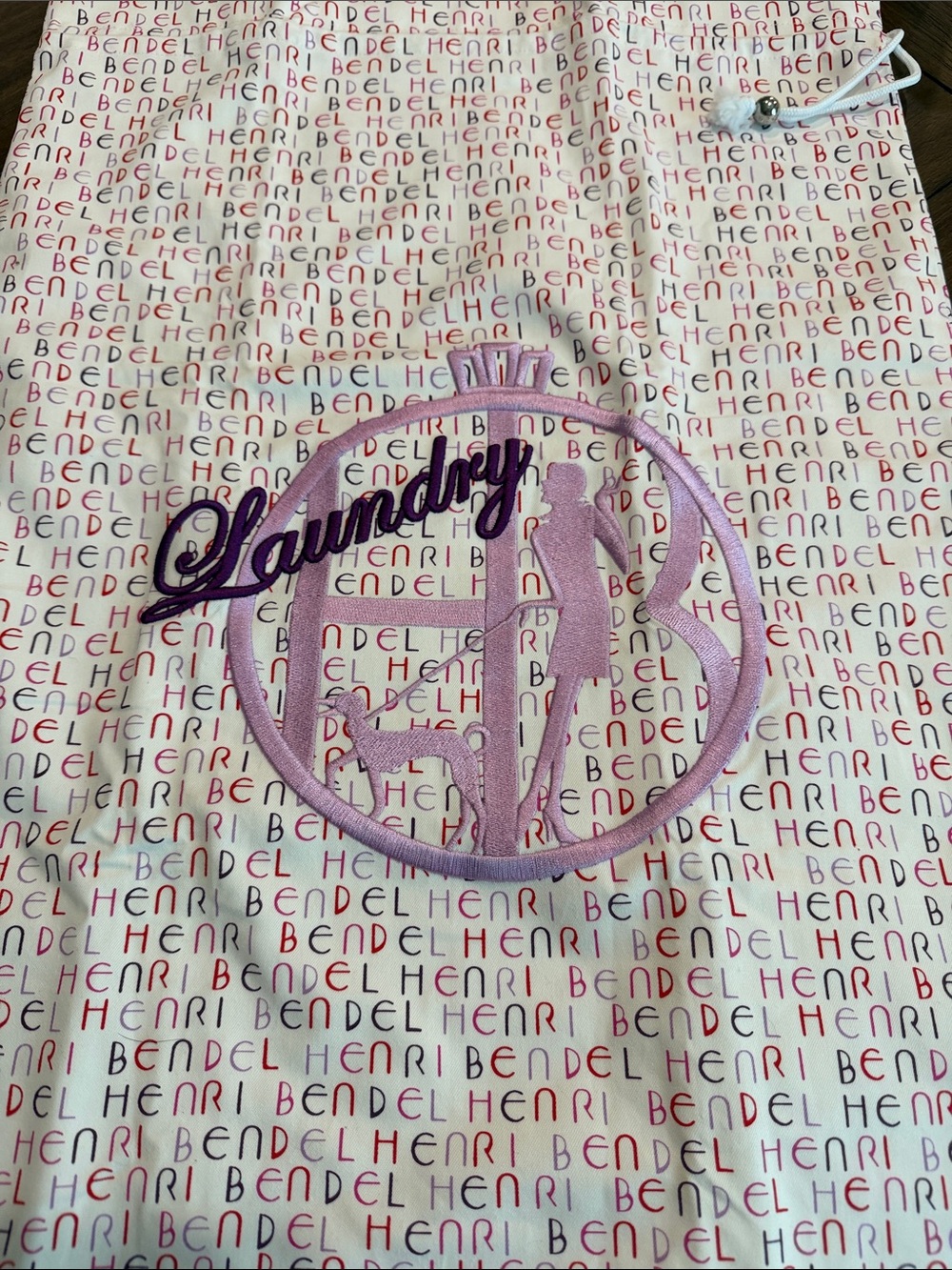 Henri Bendel NWOT Repeated Logo Pink and Purple Laundry Tote - Picture 6 of 6